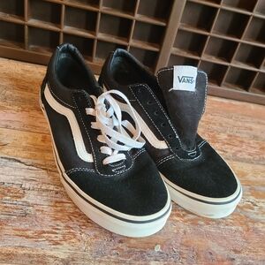 Vans Black and White Sneakers Kids Size 6